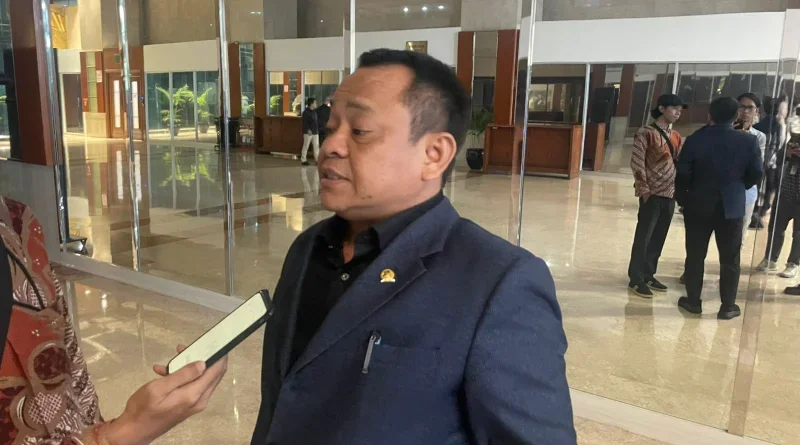 Hoerudin Amin Minta Akses Kuliah bagi Lulusan SMA Diperluas